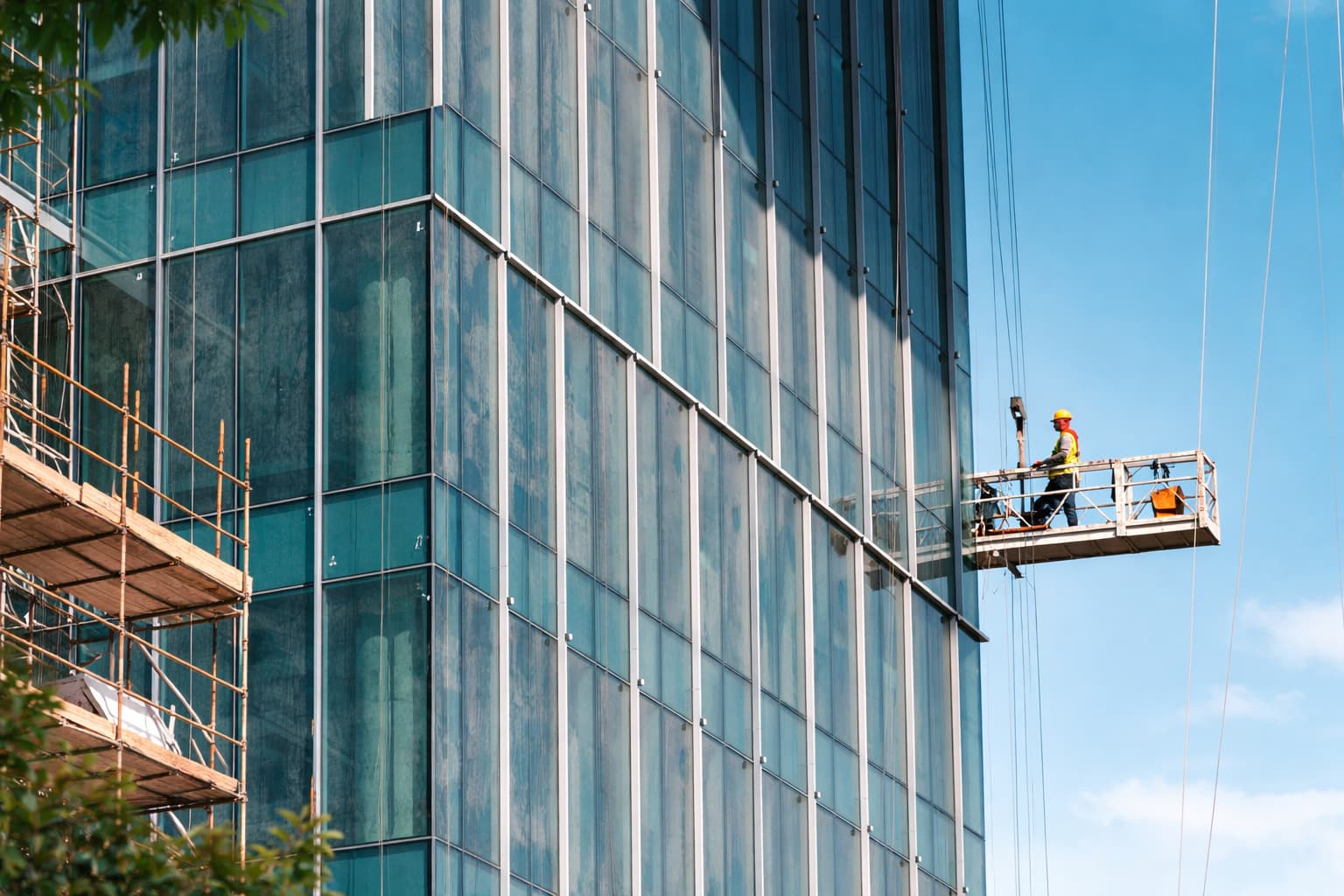 Facade and Glass Cleaning Services